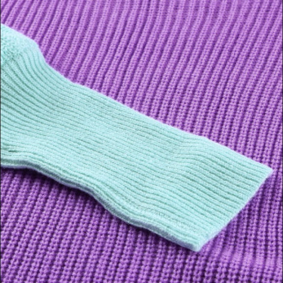 HOST PICK Color Block Lantern Sleeve Sweater - Picture 11 of 14